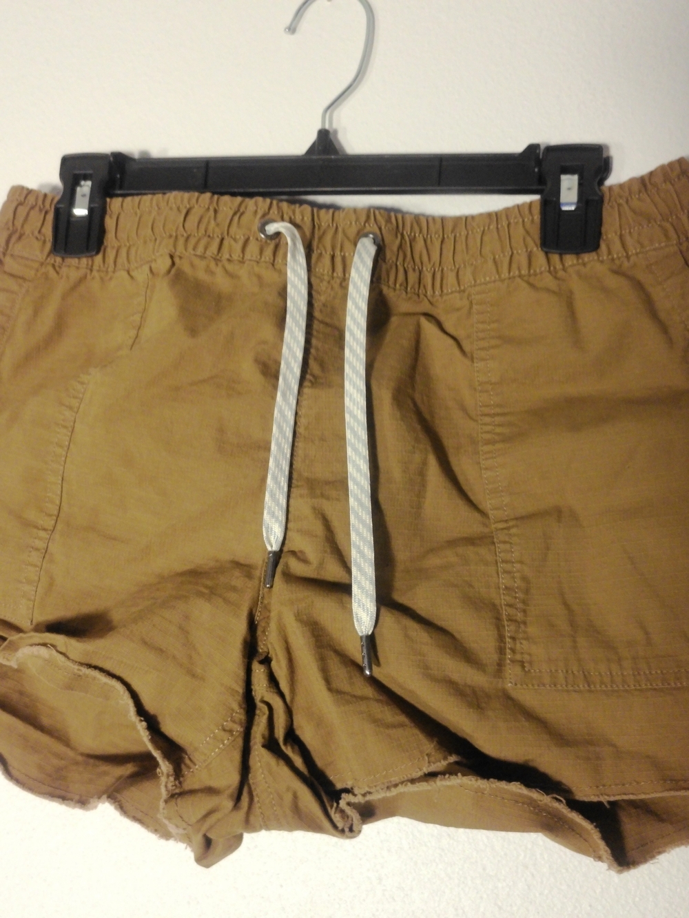 Vuori Vintage Ripstop Shorts Caramel Brown Raw Hem Drawstring